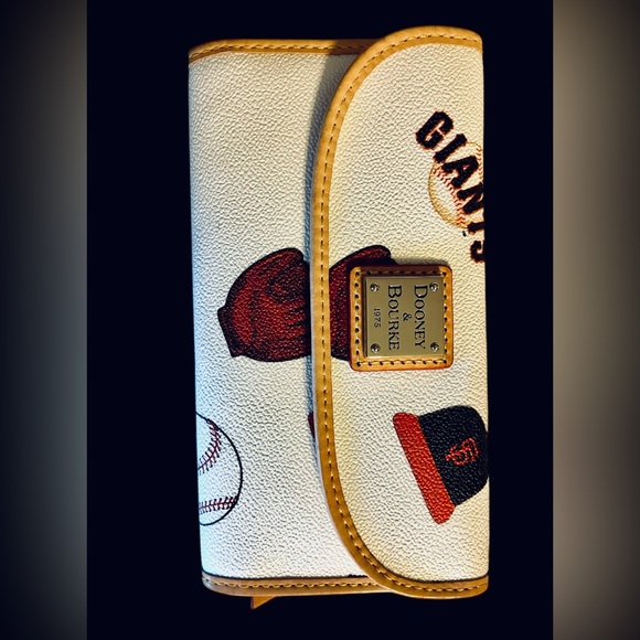 Dooney & Bourke MLB Giants Large Slim Wristlet & Continental Clutch Wallet - Picture 6 of 10